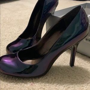 Jessica Simpson patent leather peacock heels
